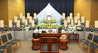 生花祭壇プラン+お棺ランクアップ