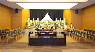 式場の様子:生花祭壇コース
