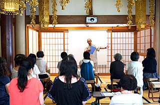 住職による法話