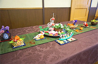 ちりめん細工展示