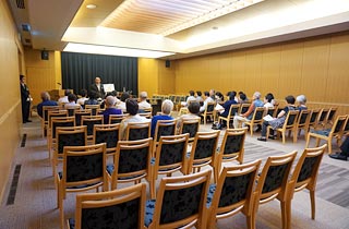 午前の部:当社スタッフによる質疑応答の様子
